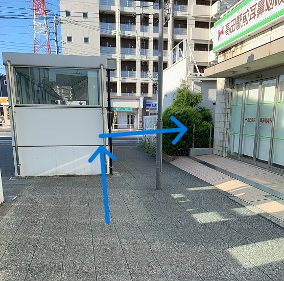 エレベータを降りて反対側の景色